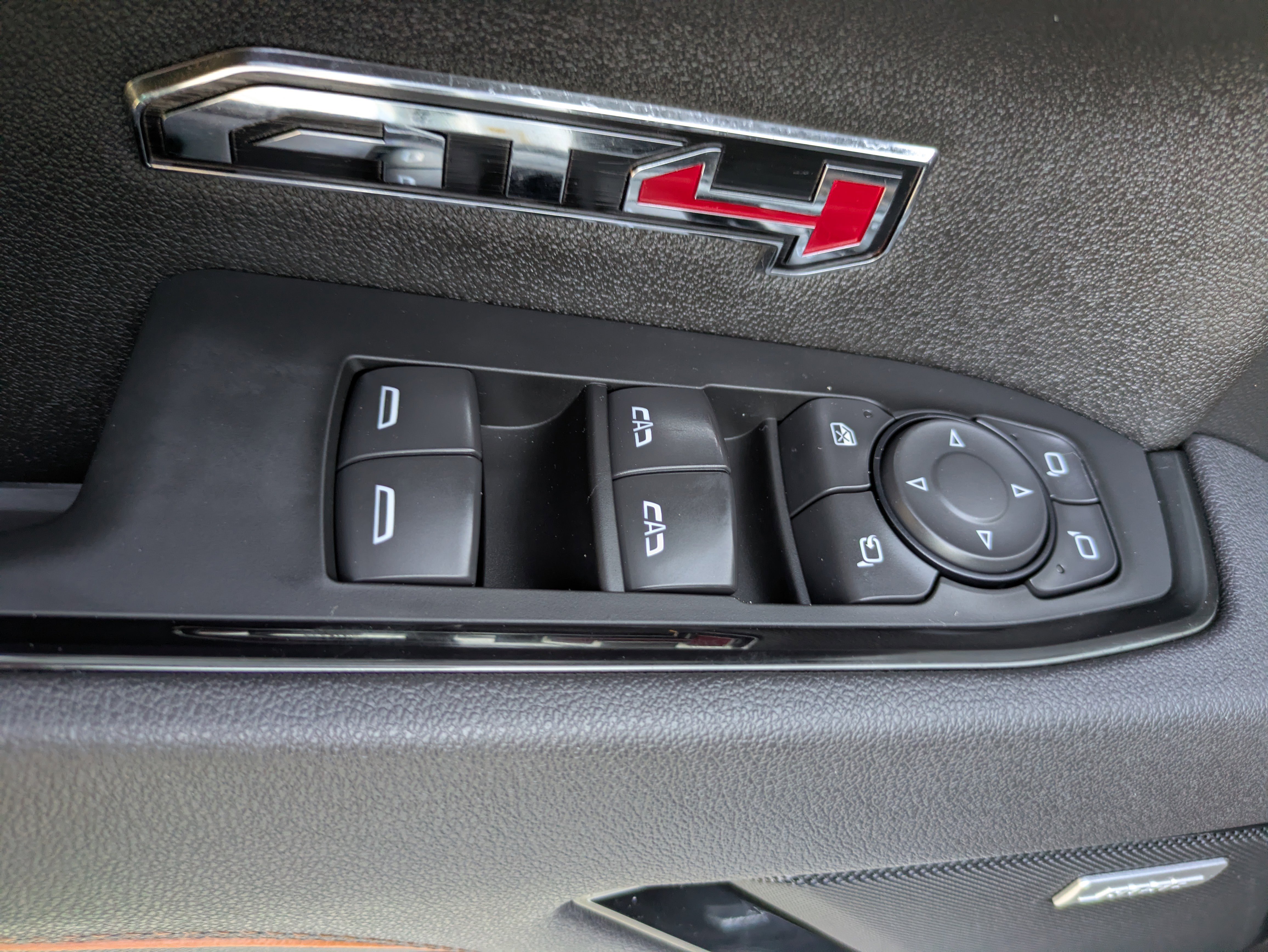 Used 2025 GMC Sierra 1500 AT4 w/ AT4 Premium Package image 16