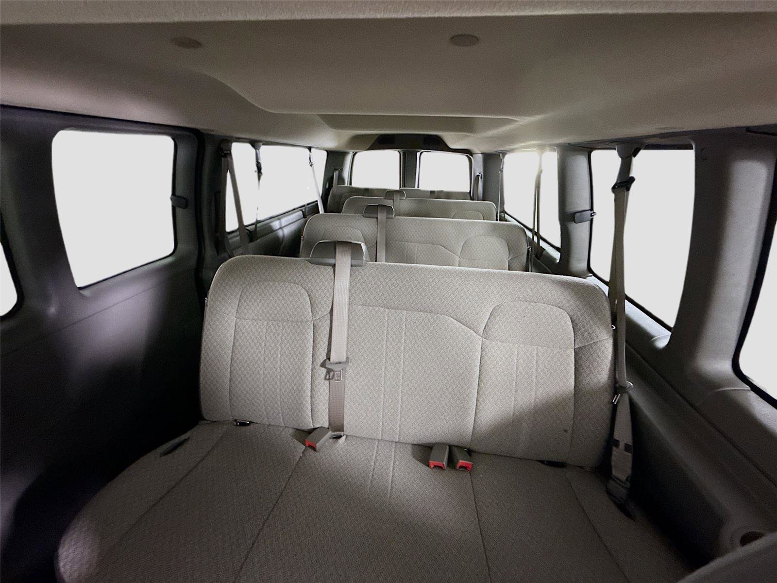 Used 2025 Chevrolet Express 3500 LT w/ LT Preferred Equipment Group image 15