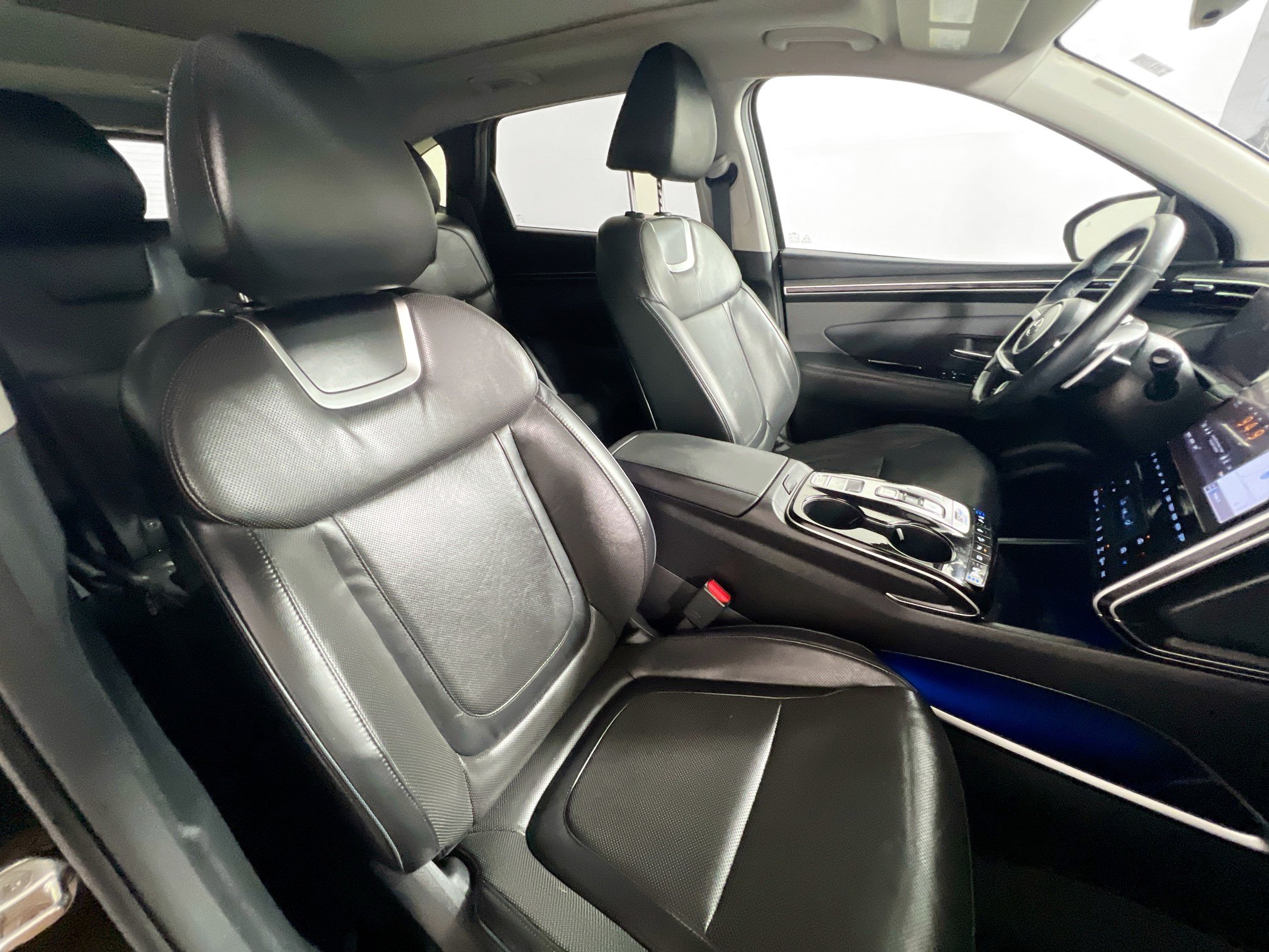Used 2022 Hyundai Tucson Limited w/ Cargo Package AWD/4WD image 31