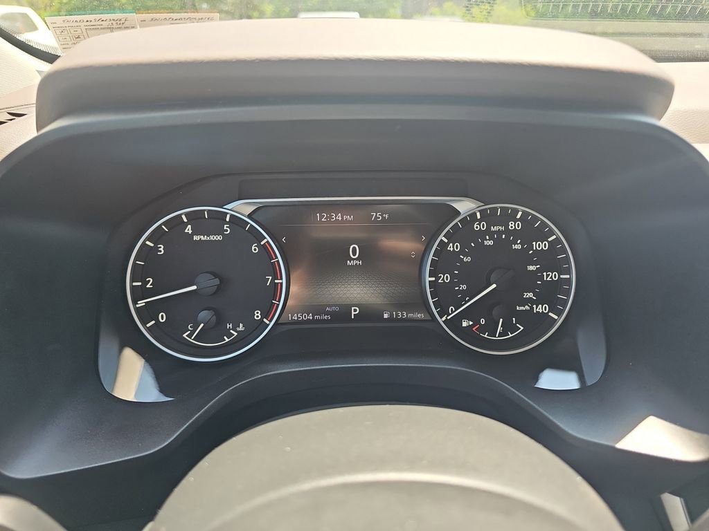 Used 2023 Nissan Rogue S AWD/4WD image 18
