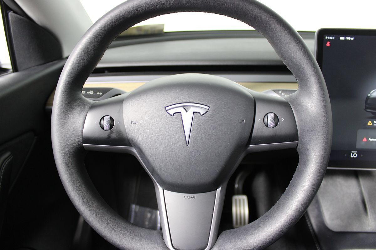 Used 2022 Tesla Model Y Performance AWD/4WD image 10