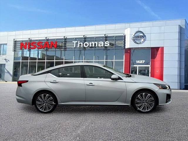 New 2025 Nissan Altima 2.5 SL FWD image 2