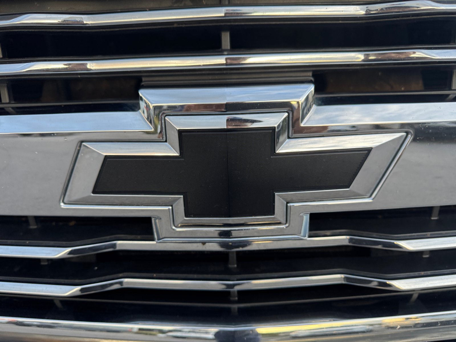 Used 2017 Chevrolet Silverado 3500 High Country w/ Duramax Plus Package AWD/4WD image 9