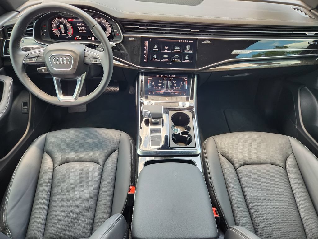 Certified 2024 Audi Q8 Premium Plus w/ Premium Plus Package AWD/4WD image 31