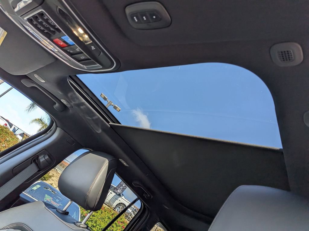 New 2026 Jeep Cherokee Limited AWD/4WD image 23