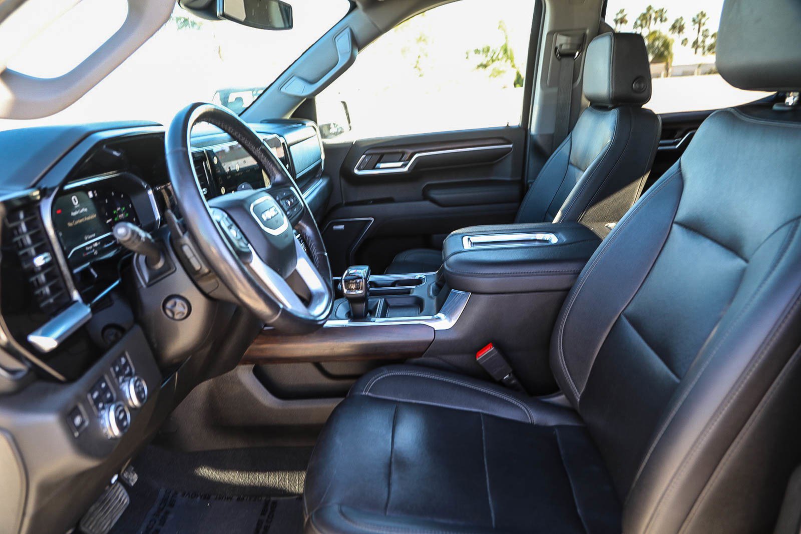 Used 2022 GMC Sierra 1500 SLT image 17