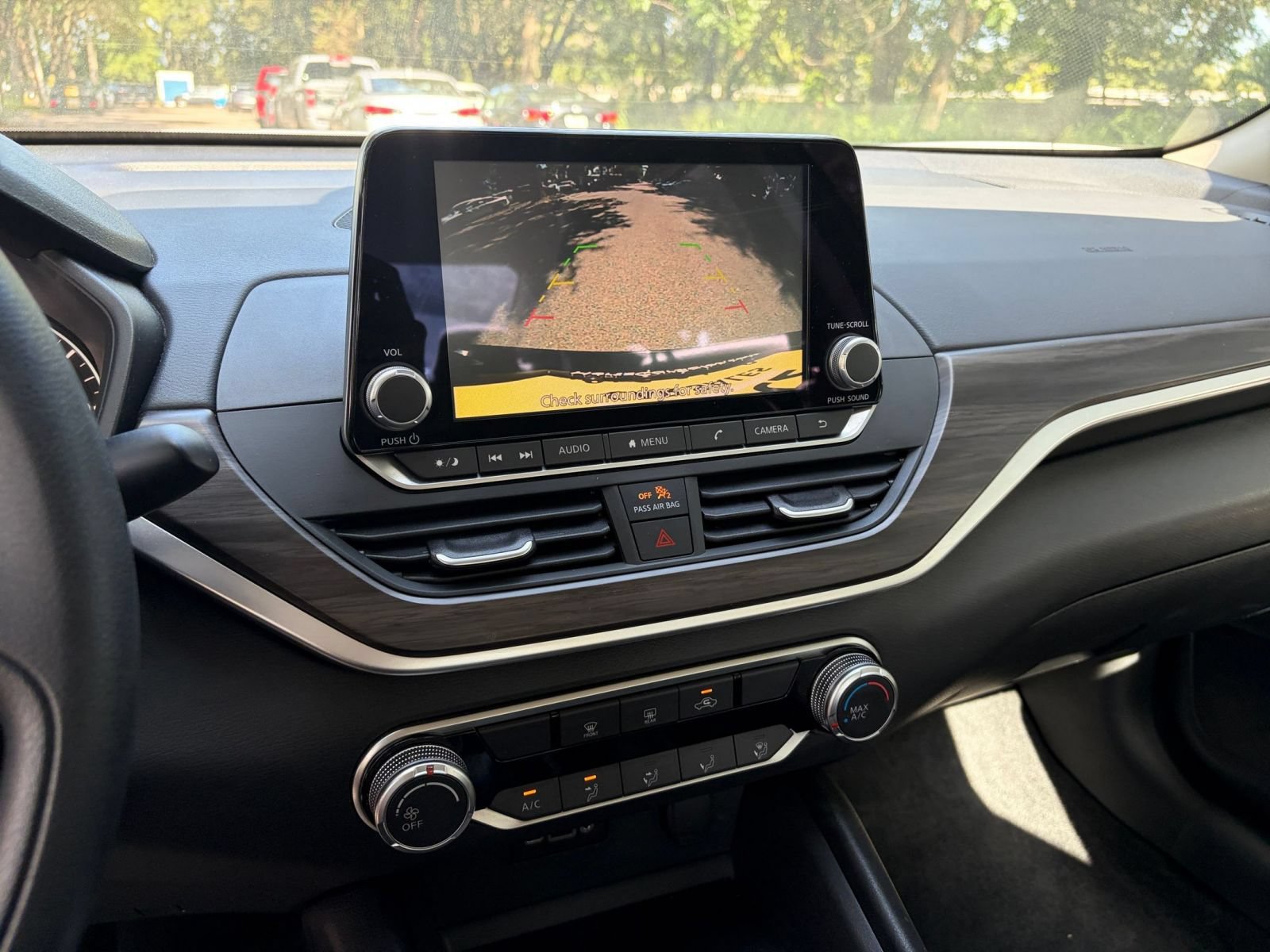 Used 2025 Nissan Altima 2.5 SV FWD image 20