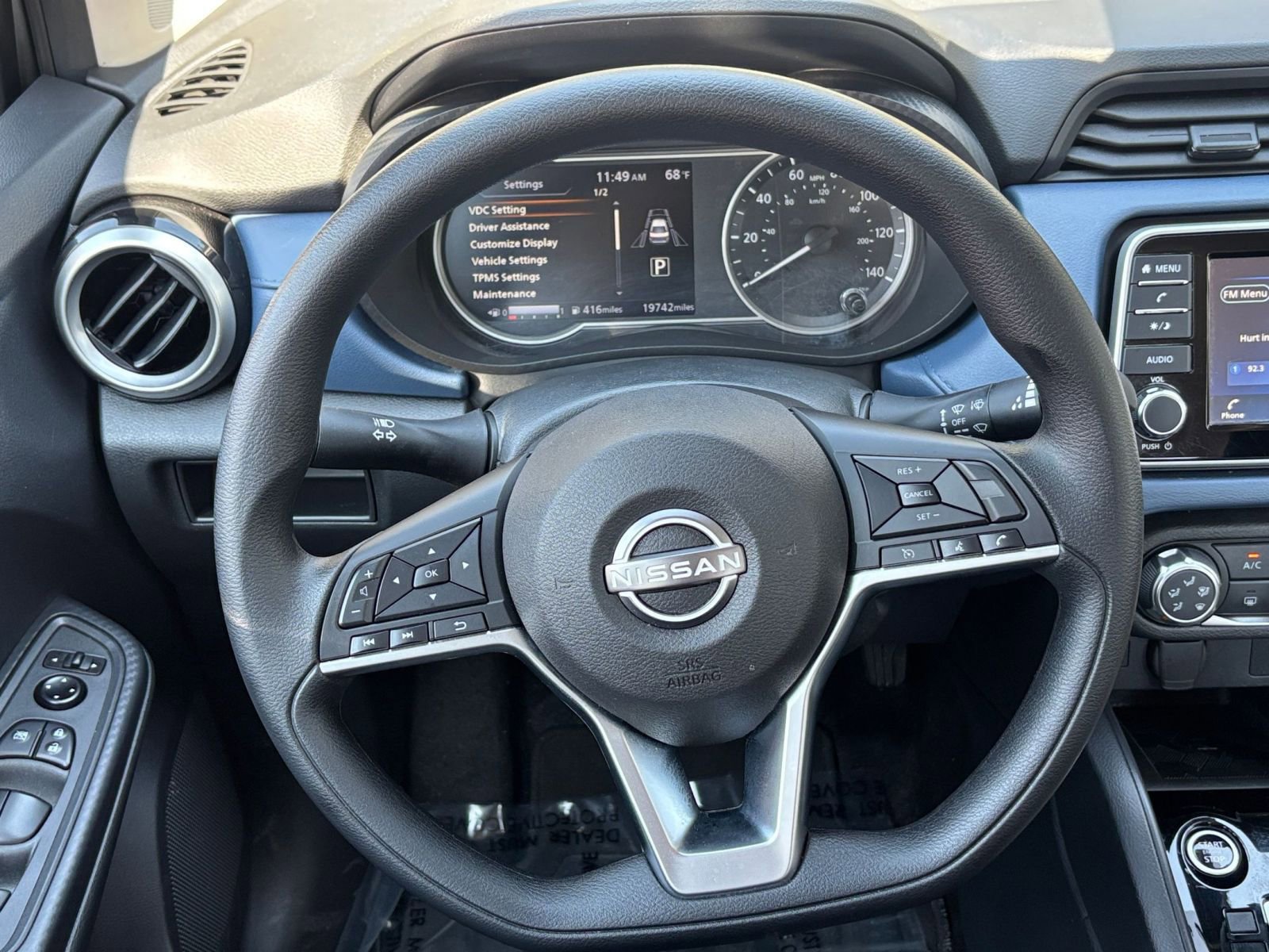 Used 2025 Nissan Versa SV FWD image 34