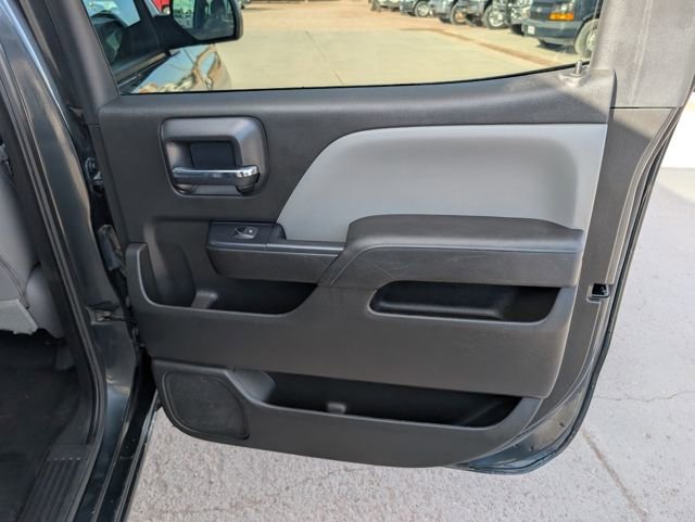 Used 2018 Chevrolet Silverado 1500 W/T w/ Trailering Package AWD/4WD image 27