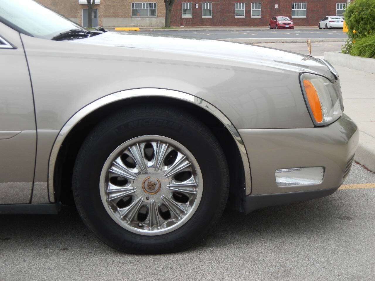 Used 2002 Cadillac De Ville FWD image 23