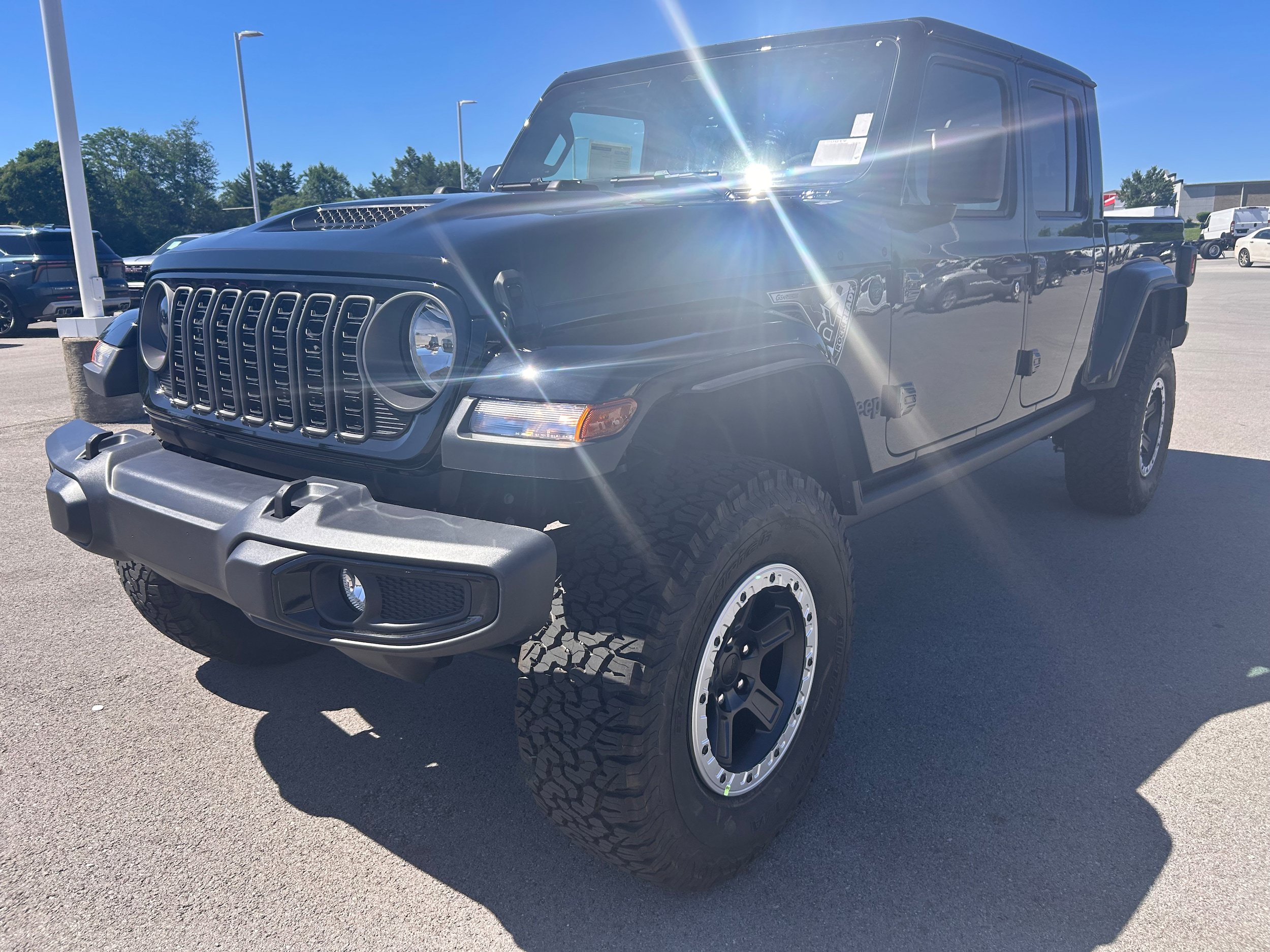New 2026 Jeep Gladiator Sport AWD/4WD image 7