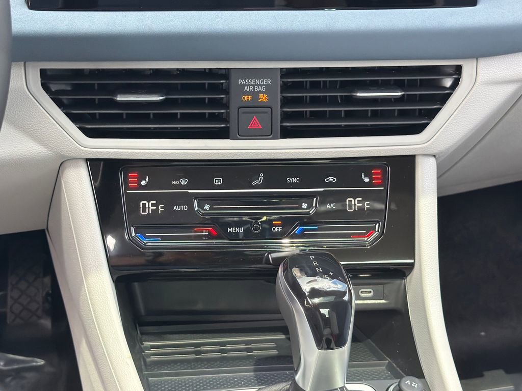 New 2026 Volkswagen Jetta SE FWD image 14