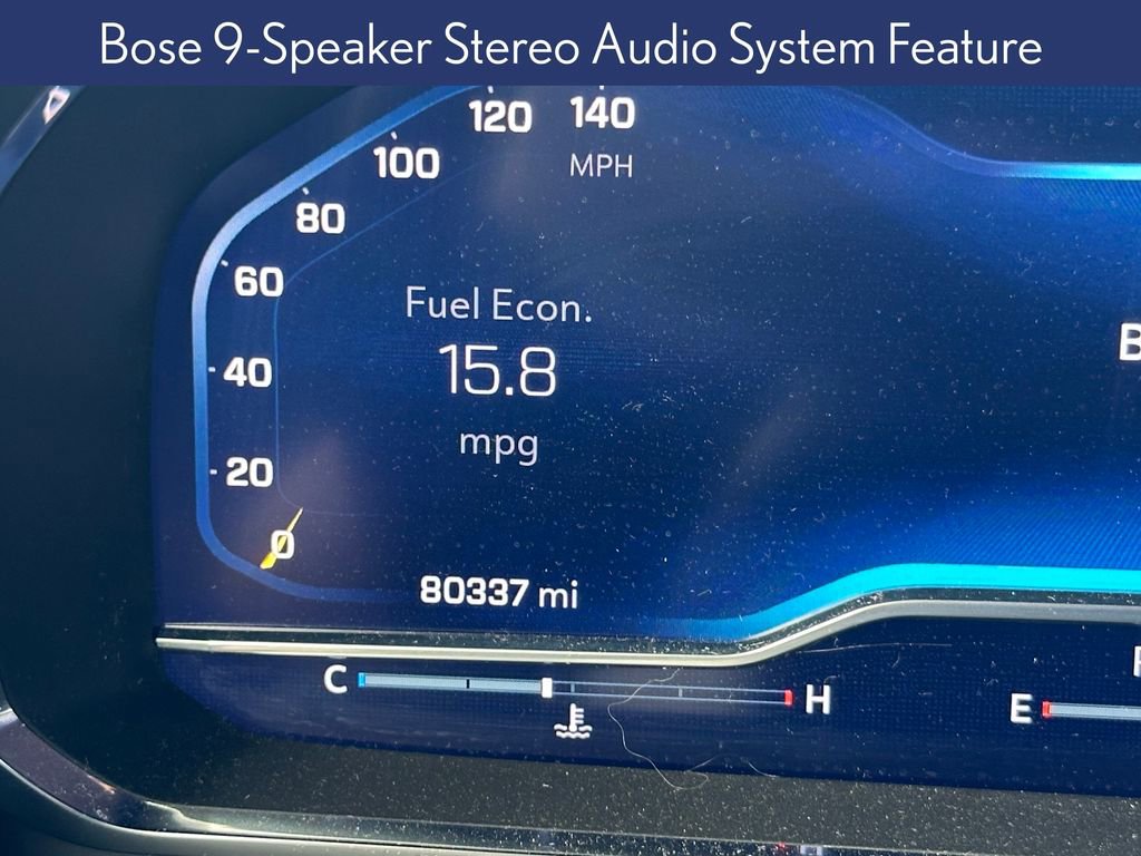 Used 2022 Chevrolet Suburban LT w/ Luxury Package image 11