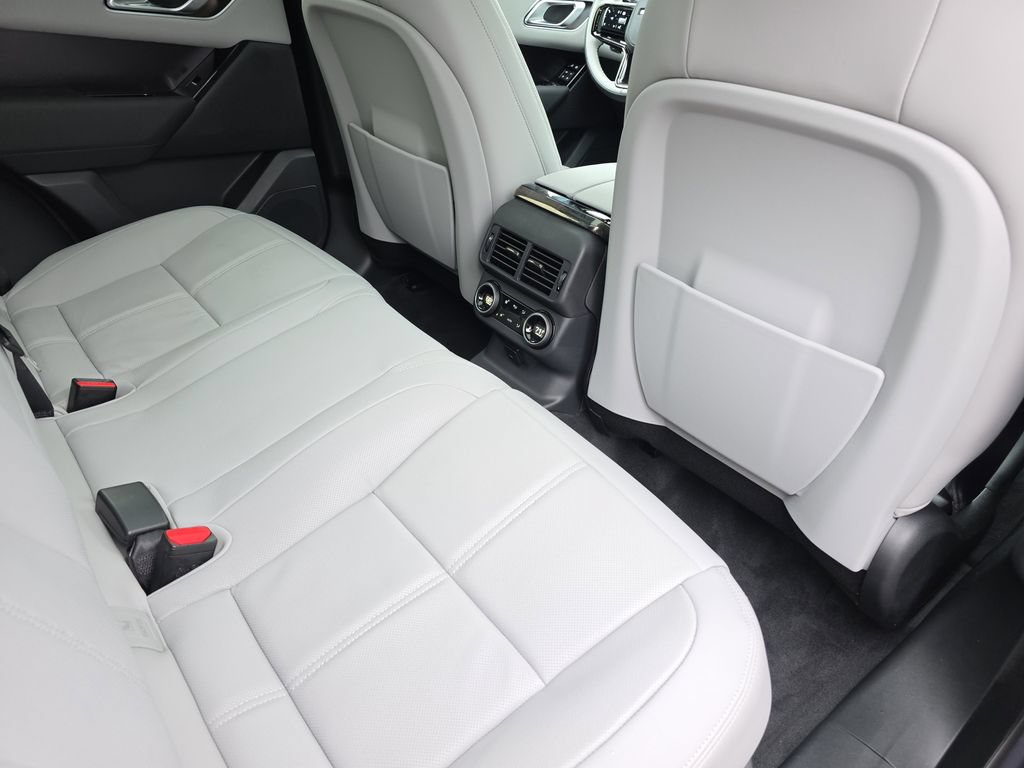 New 2026 Land Rover Range Rover Velar Dynamic SE AWD/4WD image 11