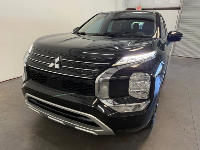 Used 2022 Mitsubishi Outlander SE FWD image 5
