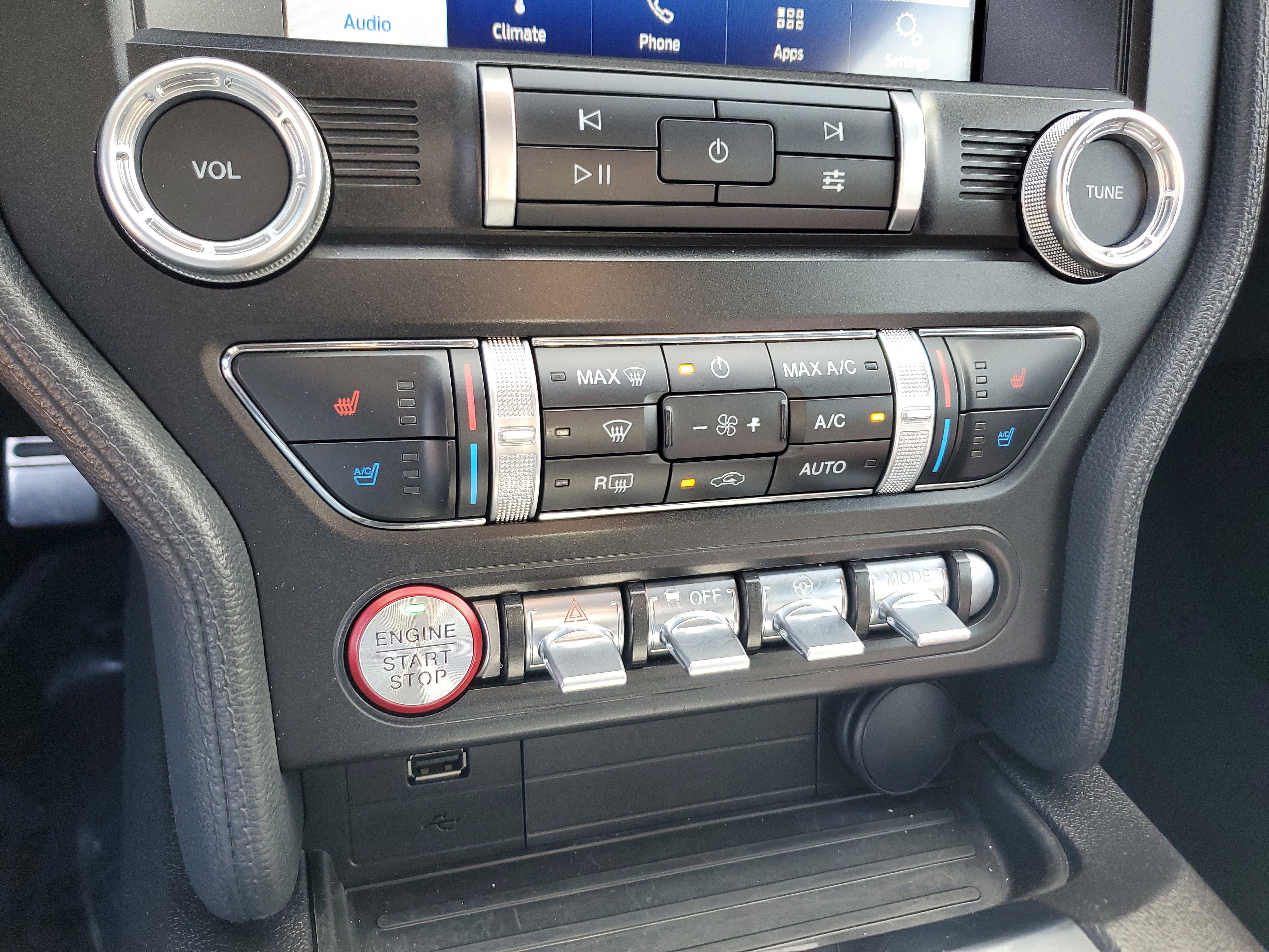 Used 2020 Ford Mustang Premium RWD image 19