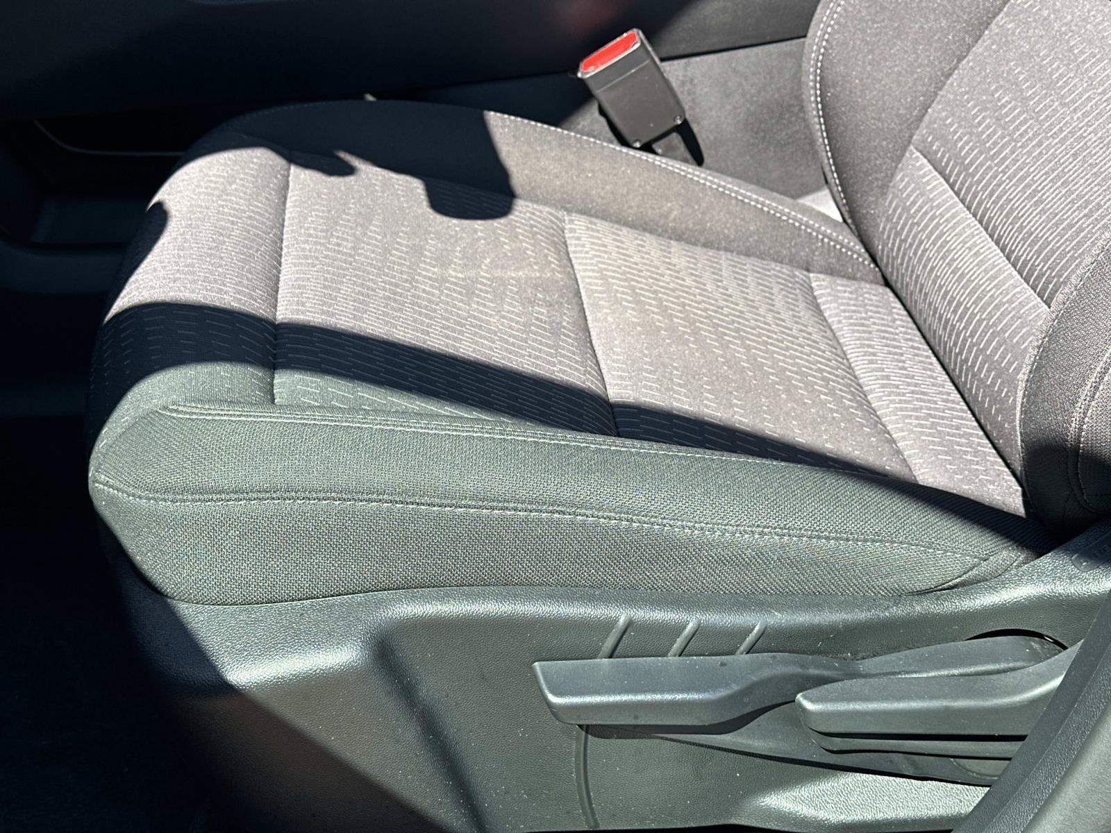 Certified 2025 Chevrolet Equinox LT FWD image 16