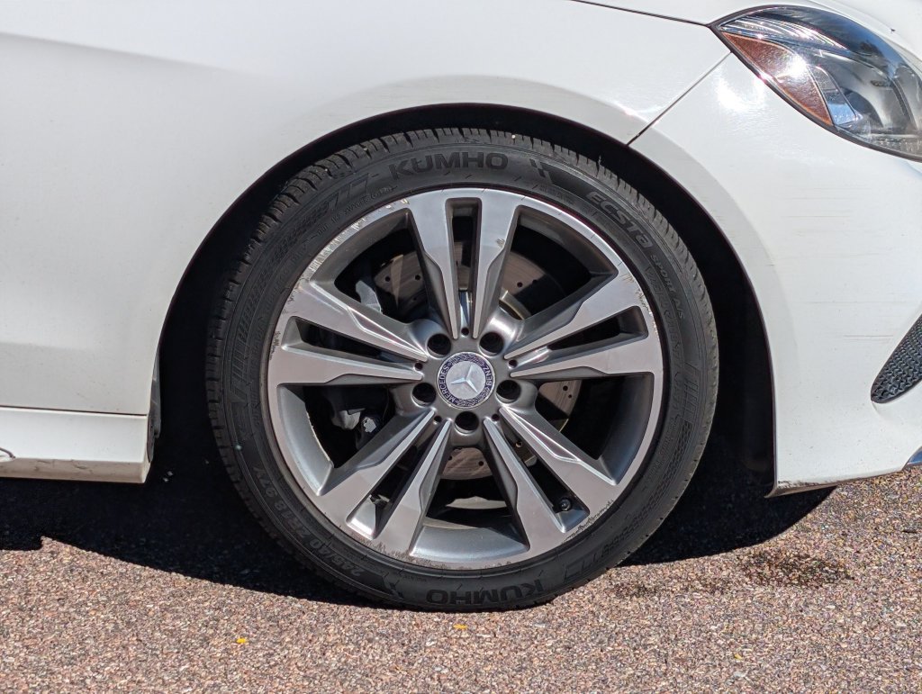 Used 2014 Mercedes-Benz E 350 4MATIC Sedan image 10