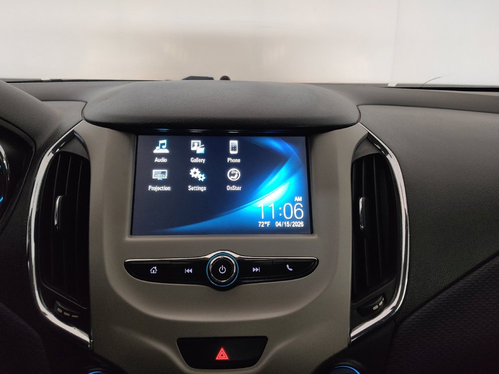 Used 2018 Chevrolet Cruze LS FWD image 25