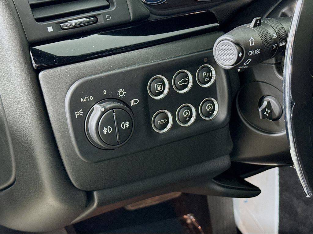 Used 2013 Maserati GranTurismo Convertible RWD image 18