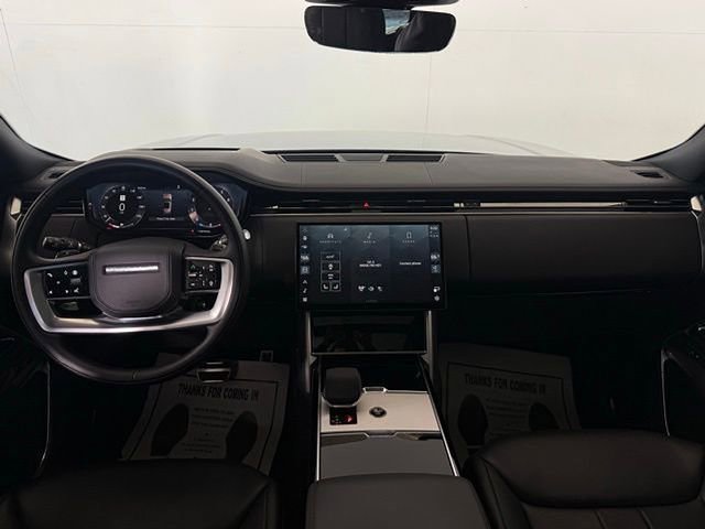 Certified 2025 Land Rover Range Rover SE image 22