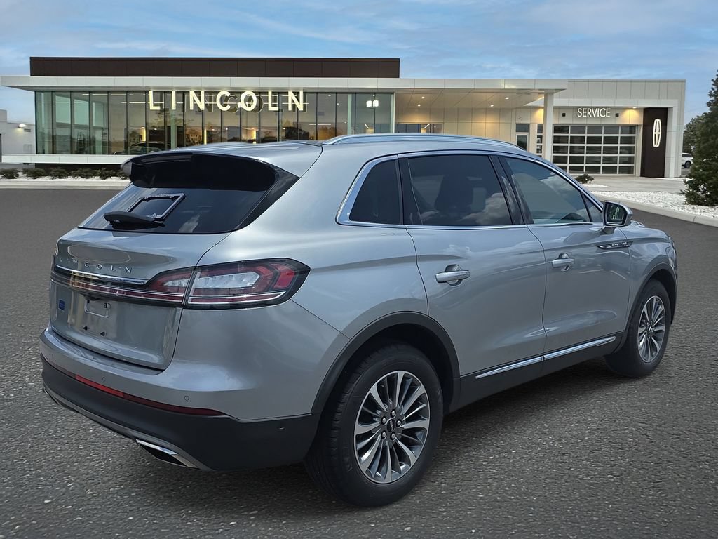 Certified 2022 Lincoln Nautilus Reserve FWD image 4
