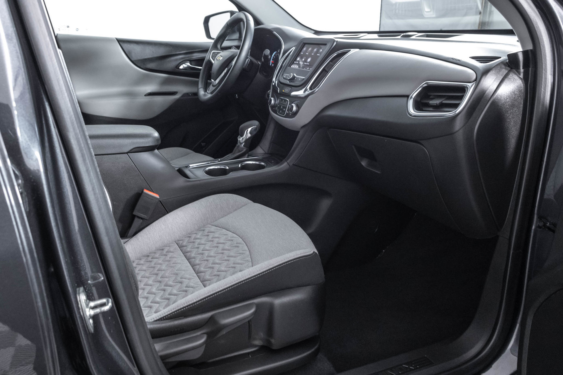Used 2023 Chevrolet Equinox LT w/ Driver Convenience Package FWD image 41