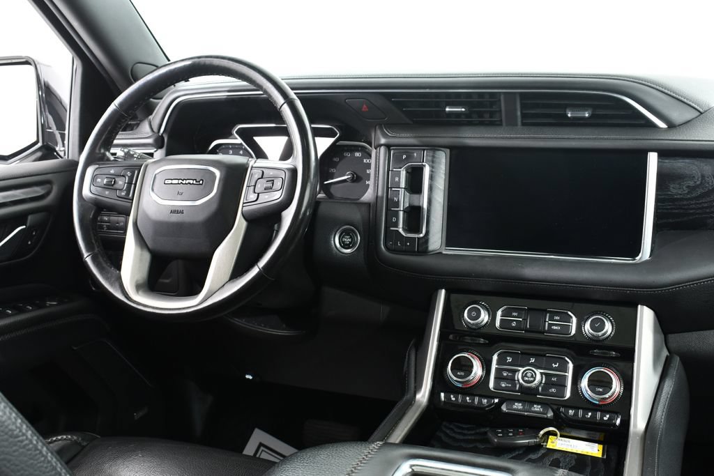 Used 2021 GMC Yukon XL Denali AWD/4WD image 8