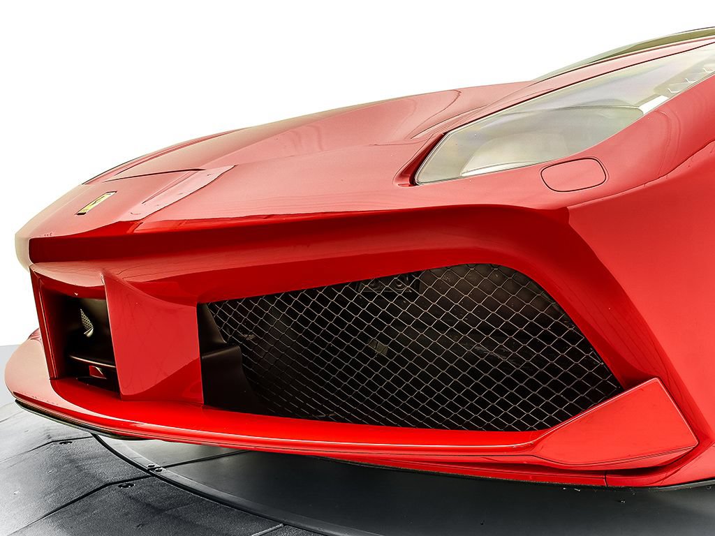 Certified 2018 Ferrari 488 GTB RWD image 25