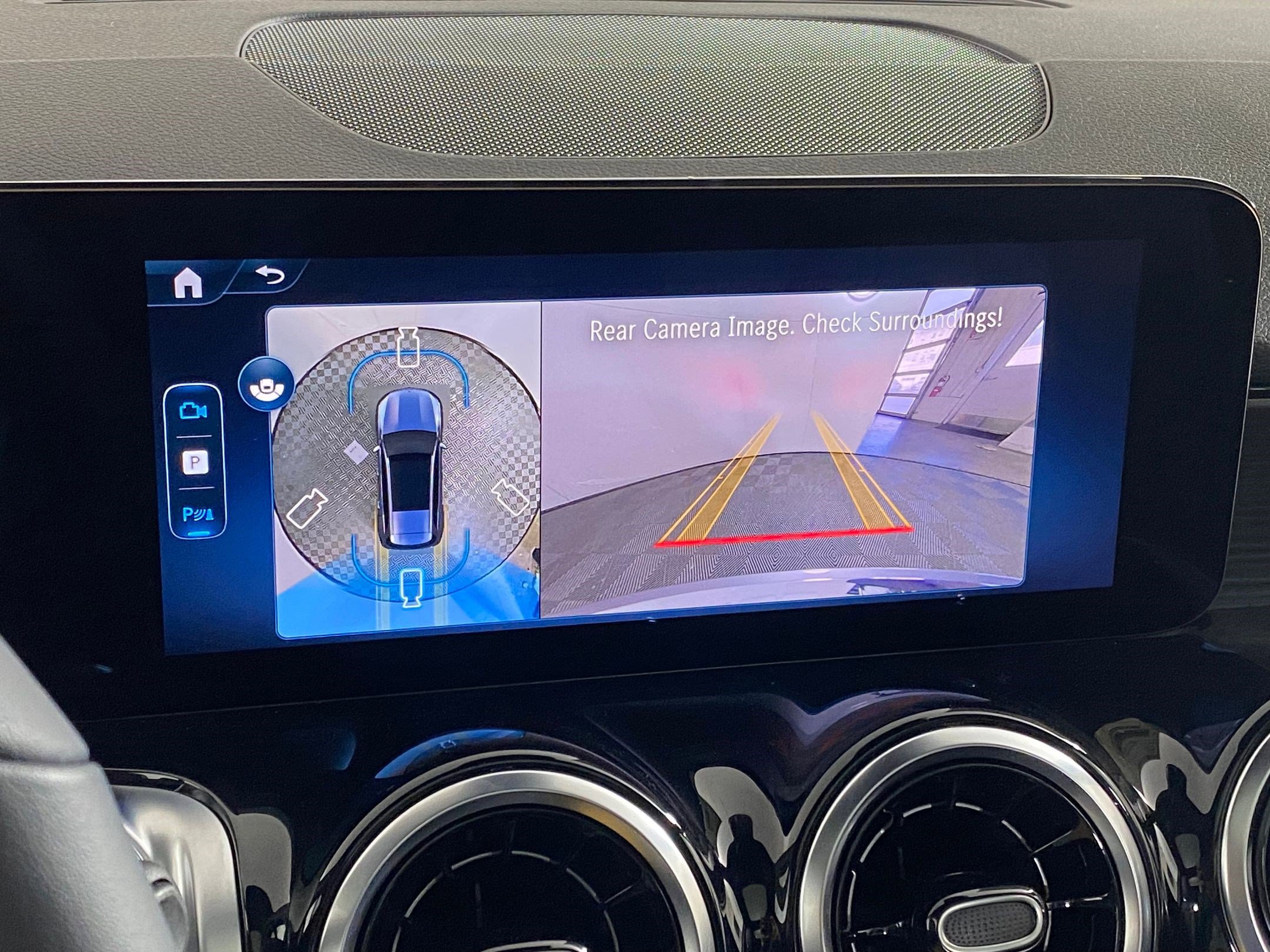 Used 2026 Mercedes-Benz GLB 250 4MATIC image 26