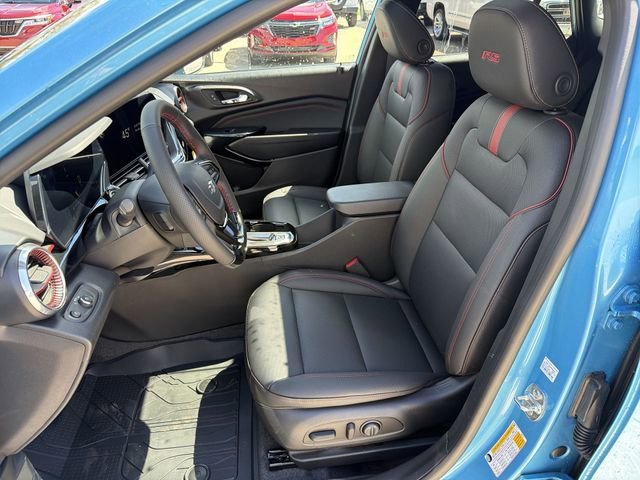 New 2026 Chevrolet Trax RS w/ Sunroof Package FWD image 12
