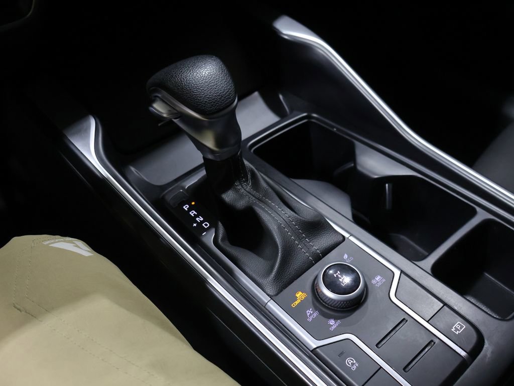 Used 2022 Kia Sorento LX image 28