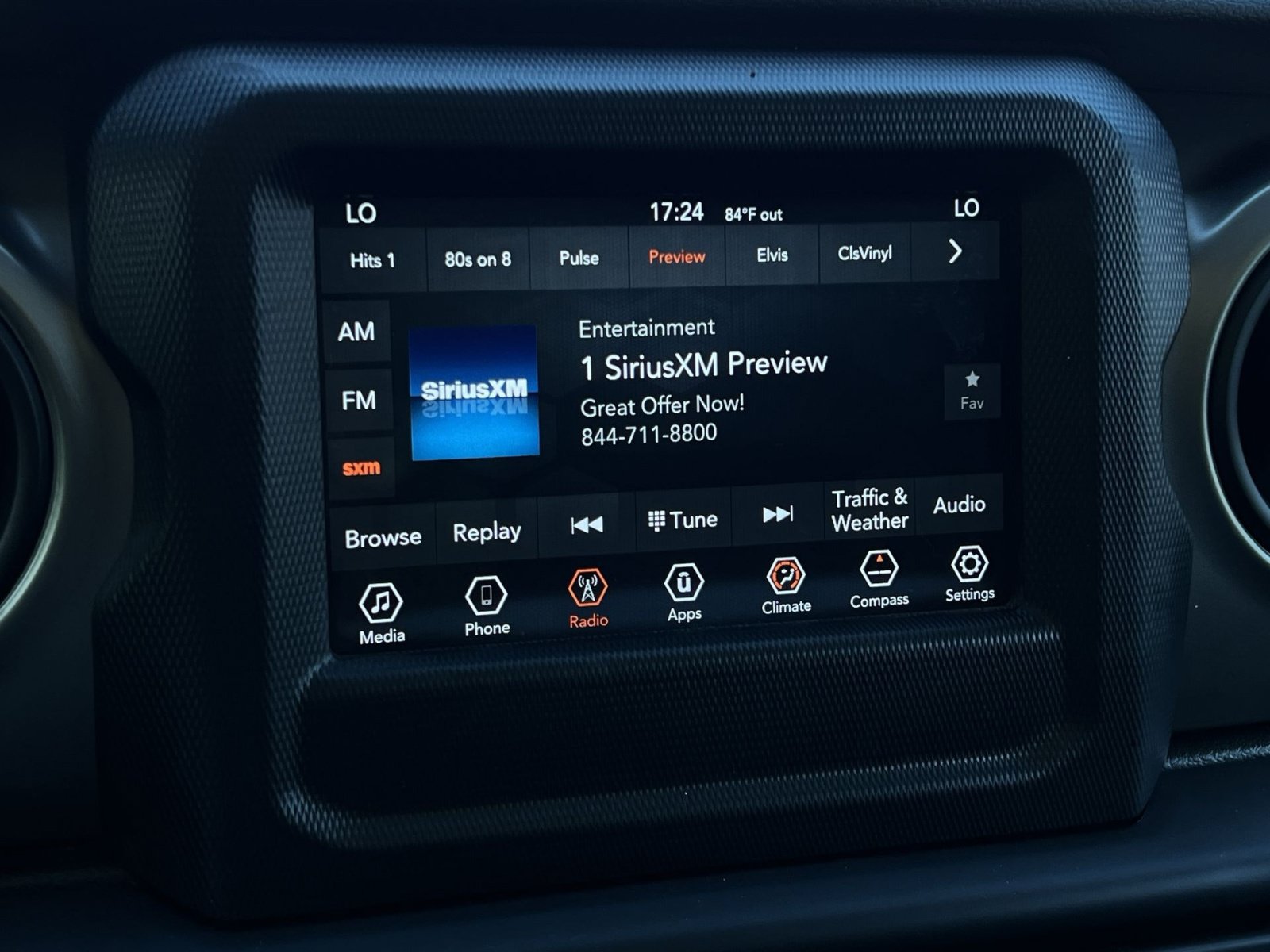 Used 2020 Jeep Wrangler Sport AWD/4WD image 29