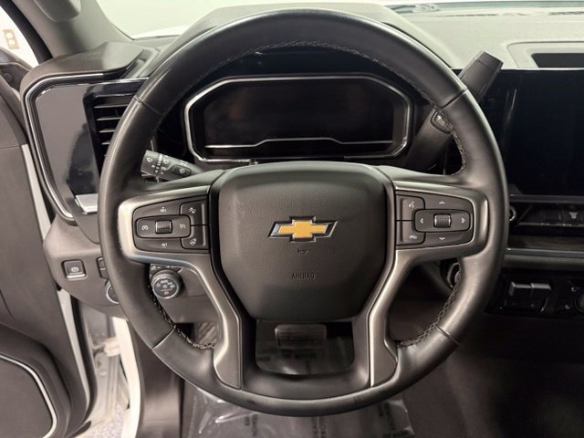 Used 2024 Chevrolet Silverado 2500 LTZ AWD/4WD image 22
