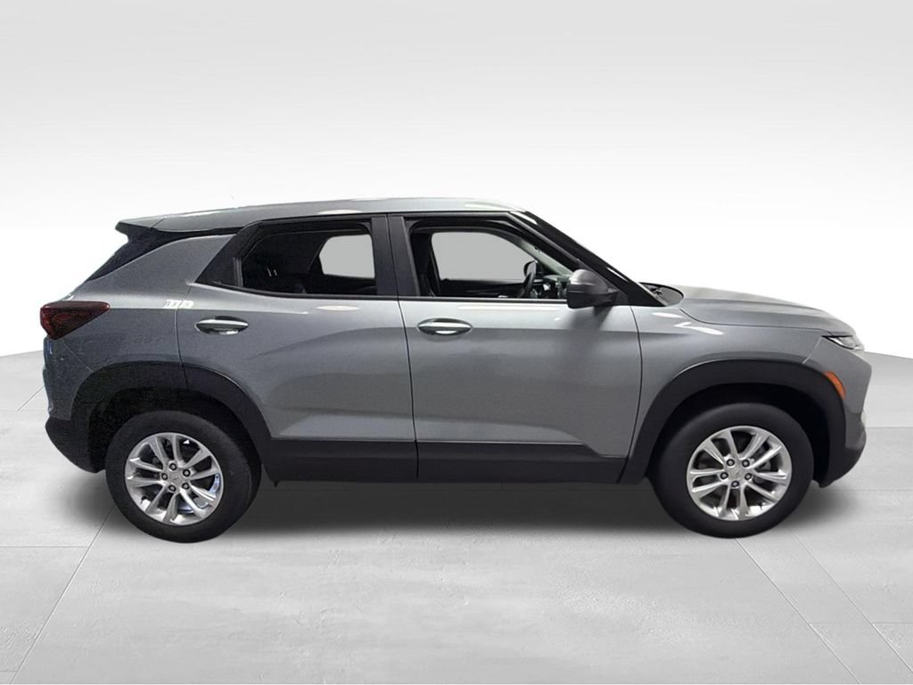 New 2026 Chevrolet TrailBlazer LS w/ LS Convenience Package AWD/4WD image 11