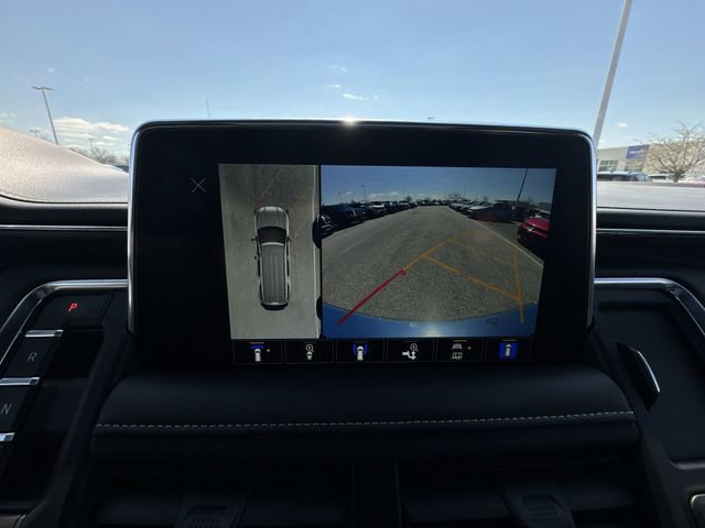 Certified 2023 GMC Yukon SLT w/ SLT Luxury Package AWD/4WD image 15