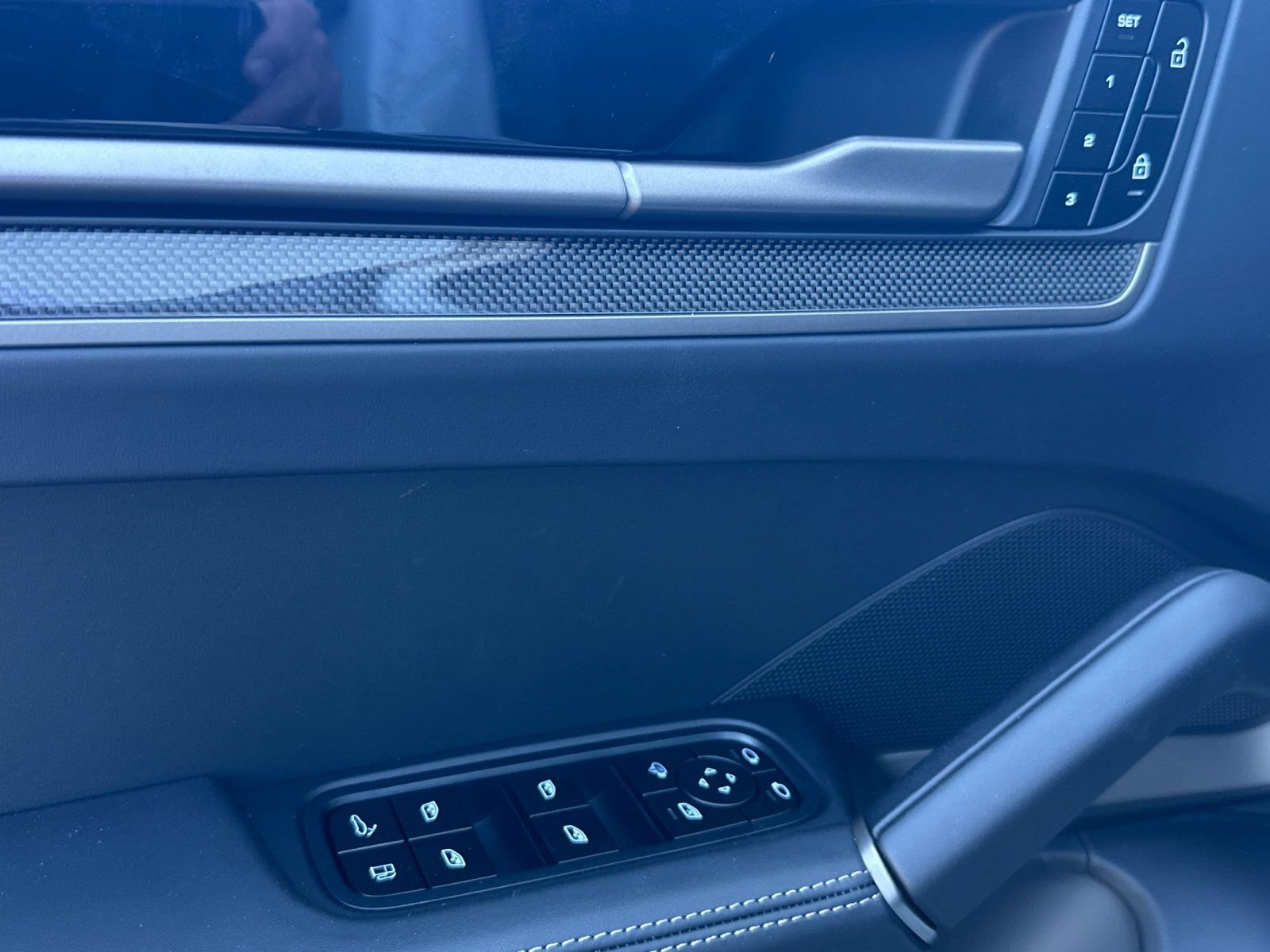New 2026 Porsche Cayenne Turbo AWD/4WD image 12