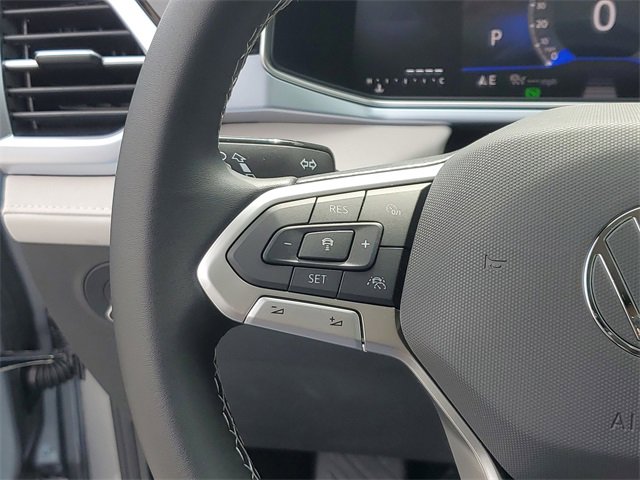 New 2025 Volkswagen Taos SE image 26