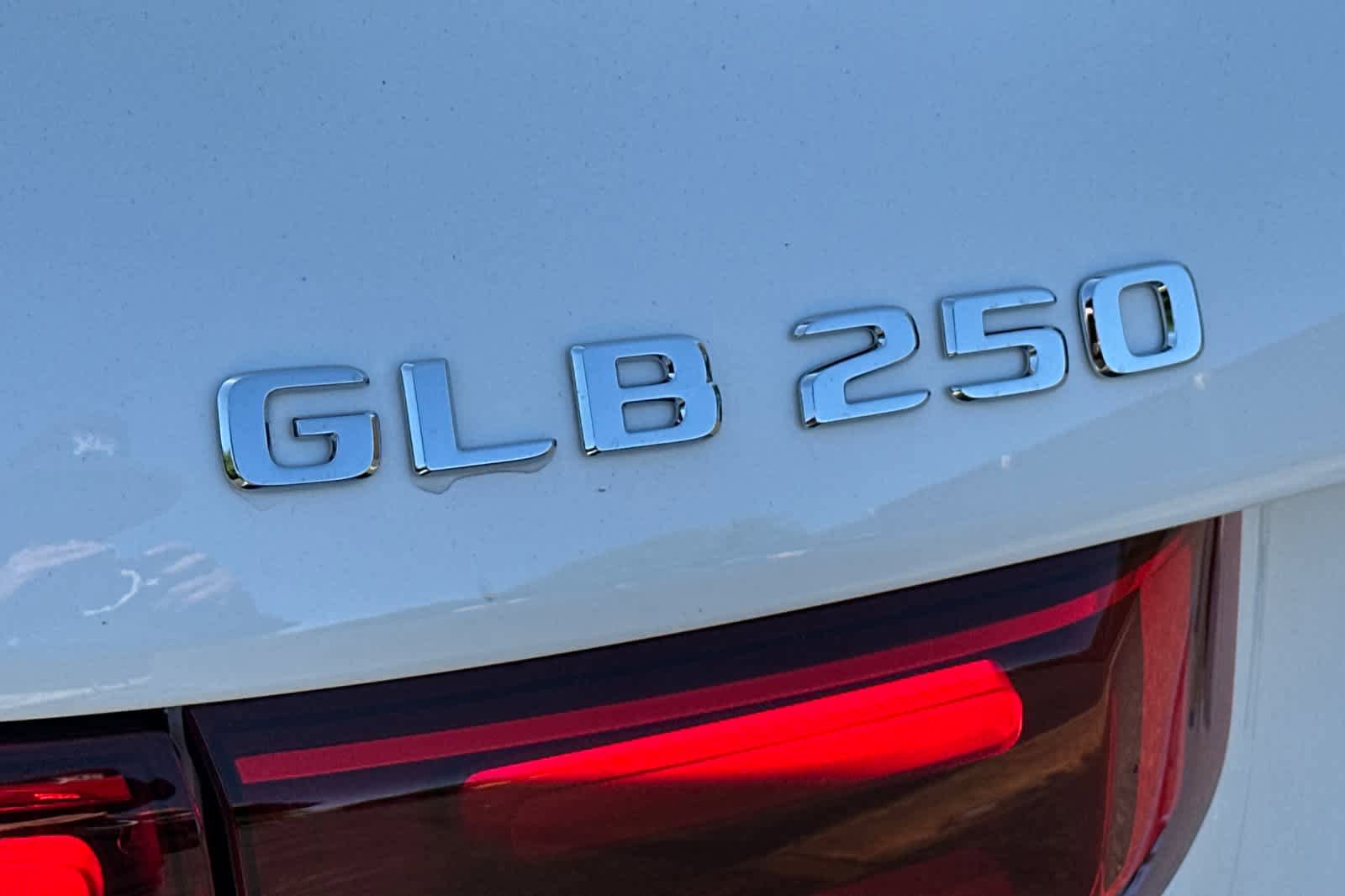 New 2026 Mercedes-Benz GLB 250 image 25