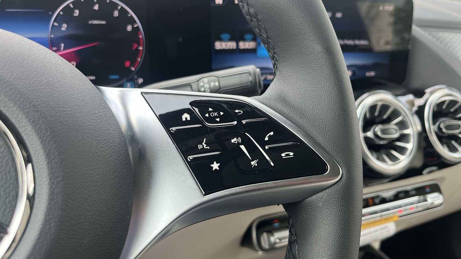New 2026 Mercedes-Benz GLA 250 4MATIC image 41