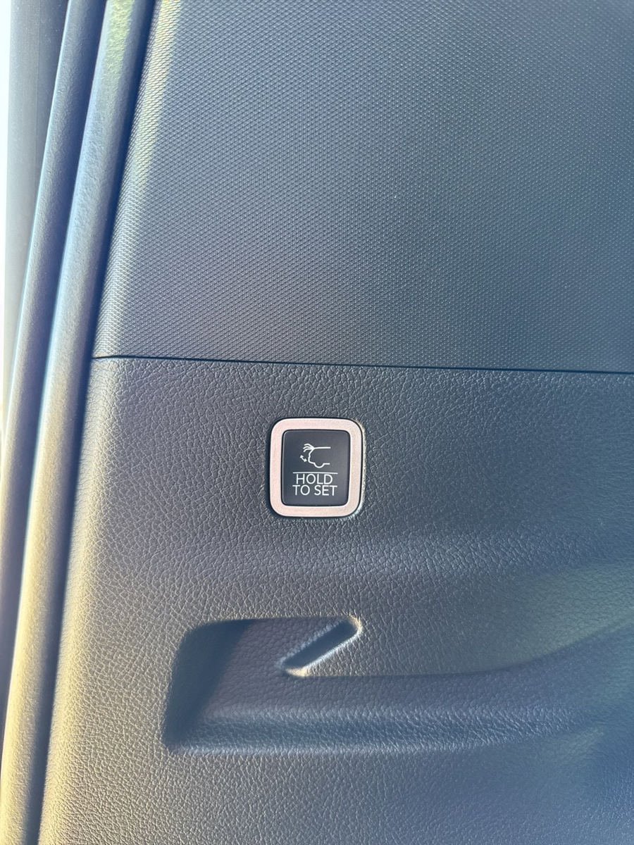 New 2026 Jeep Grand Wagoneer L Limited AWD/4WD image 7