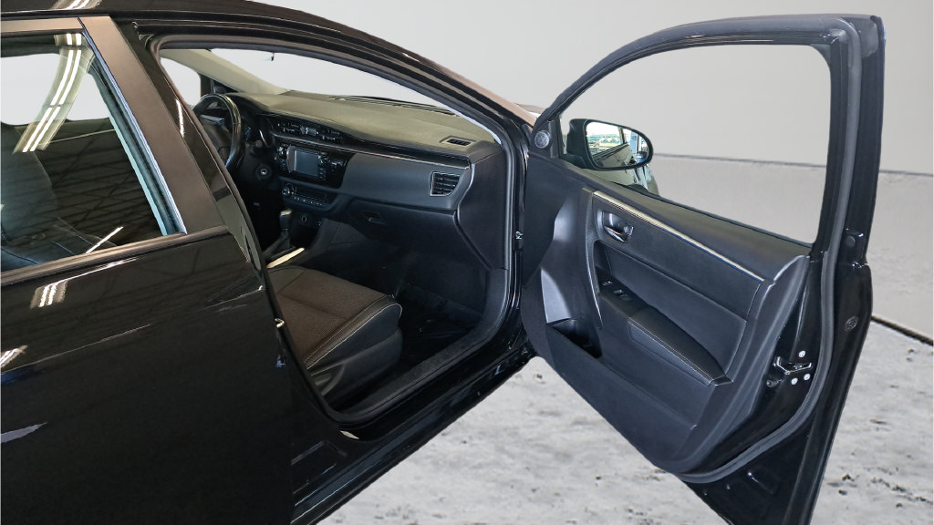 Used 2016 Toyota Corolla S FWD image 27