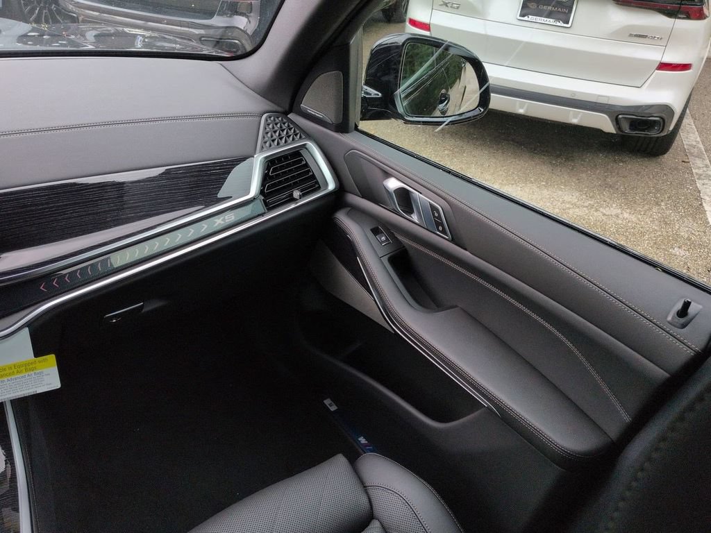 New 2026 BMW X5 xDrive40i w/ M Sport Package AWD/4WD image 17