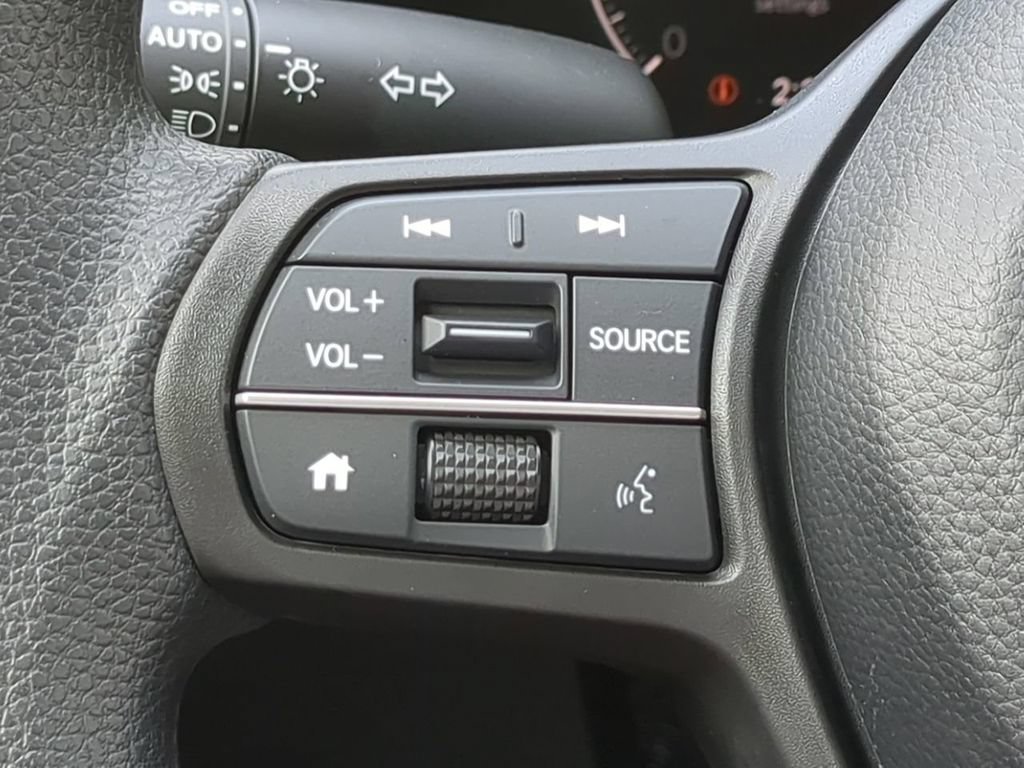 Used 2025 Honda CR-V LX image 18
