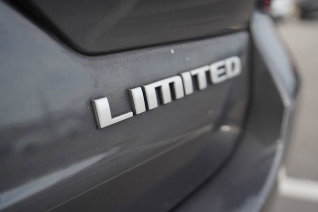 Used 2024 Jeep Grand Cherokee Limited image 39