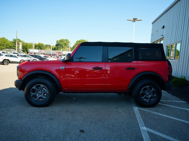 Used 2022 Ford Bronco Big Bend image 4