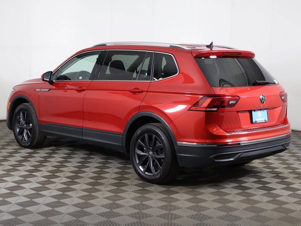 Used 2023 Volkswagen Tiguan SE image 8
