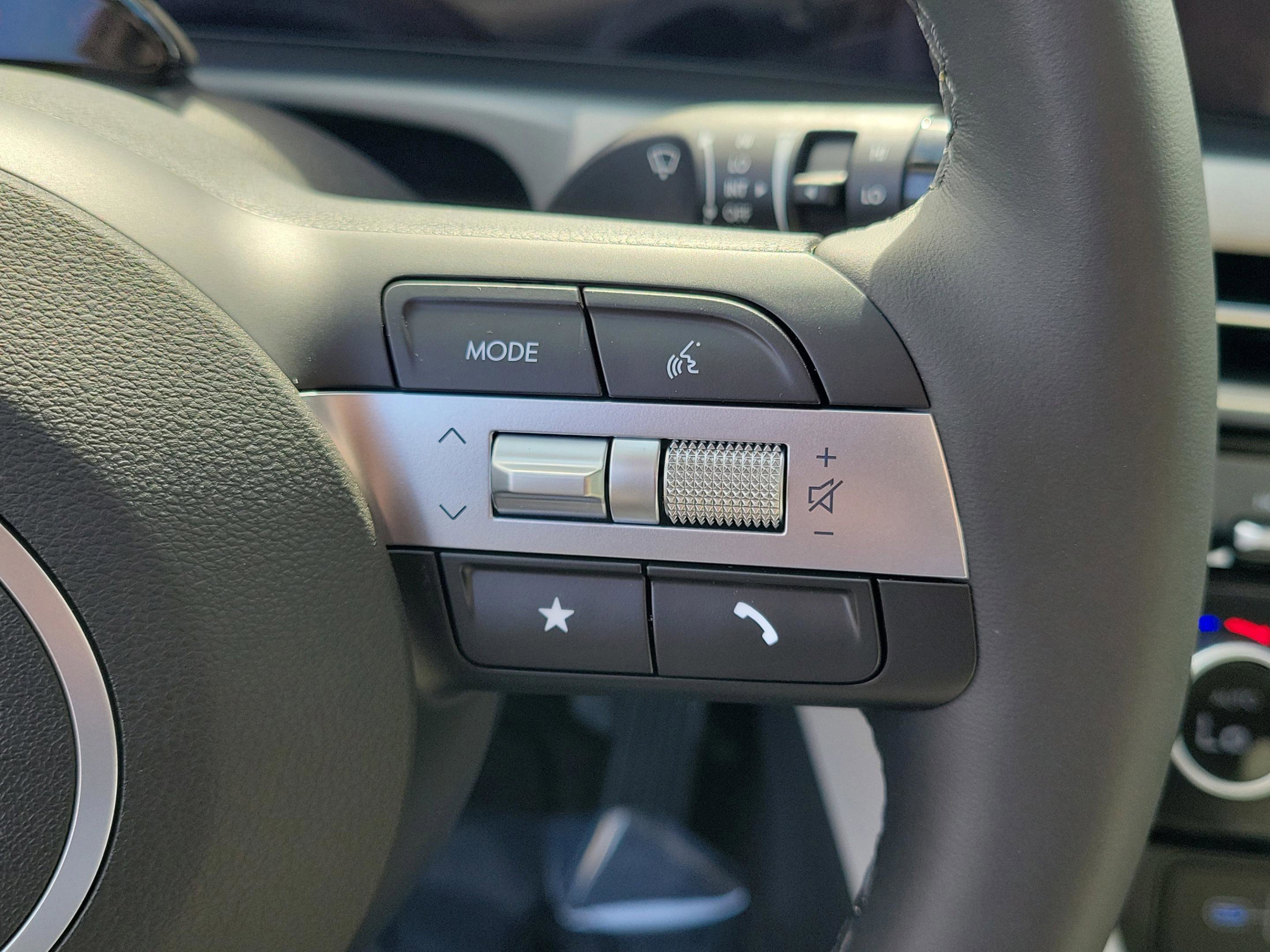 New 2026 Hyundai Tucson SEL image 14