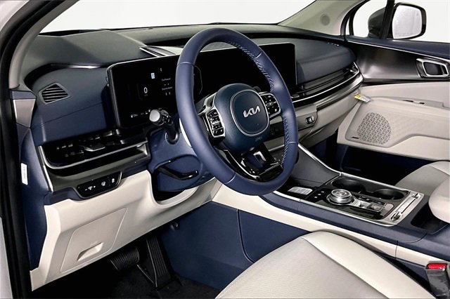 New 2026 Kia Carnival Hybrid image 8