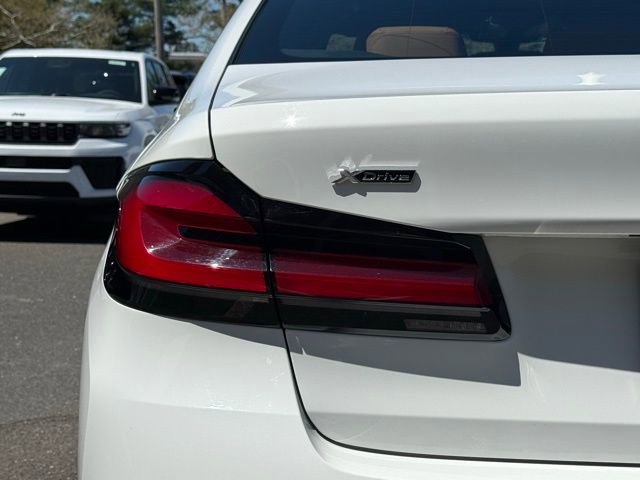 Used 2022 BMW 530i xDrive w/ Convenience Package image 16